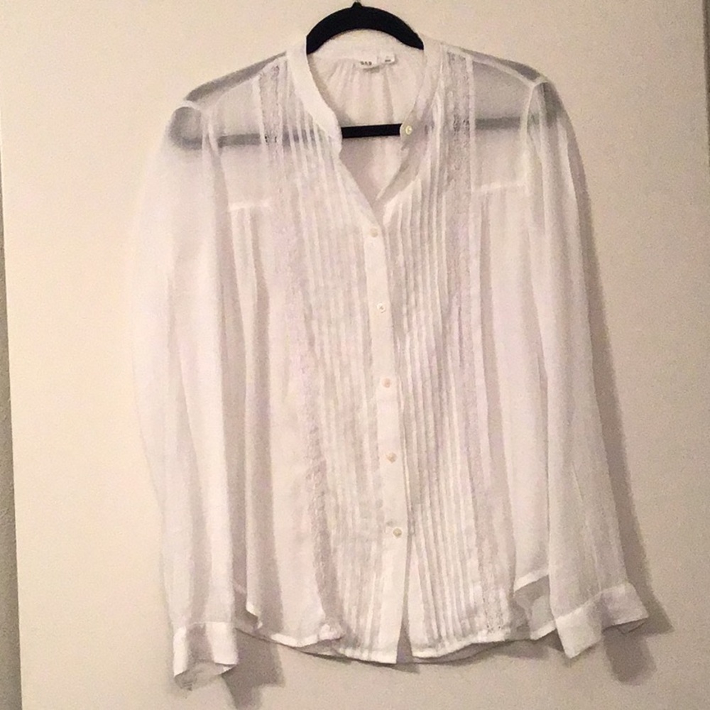 ✨GAP Sheer Ruffle Blouse - Picture 2 of 4